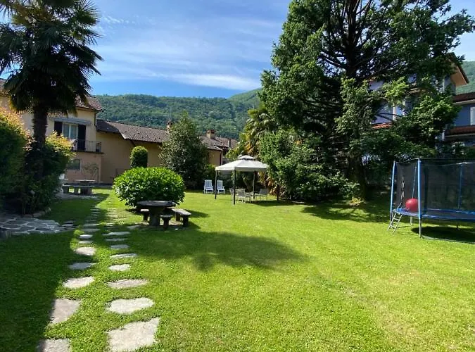 アパート Azalea *