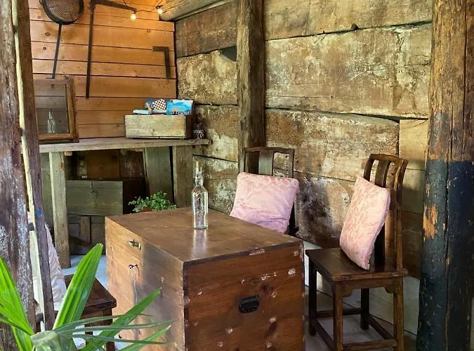 Azalea アパート カンノビオ